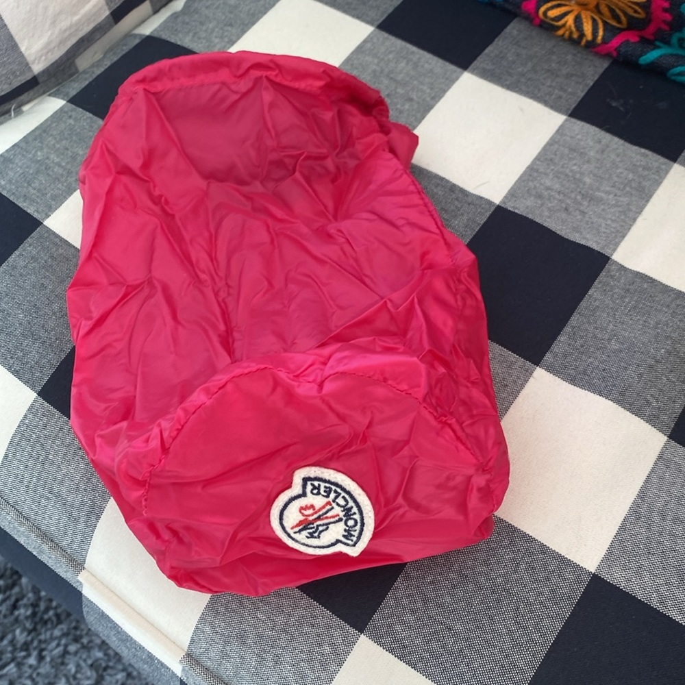 Newly stuffed light weight vest from Moncler NYC. - Picture 9 of 12